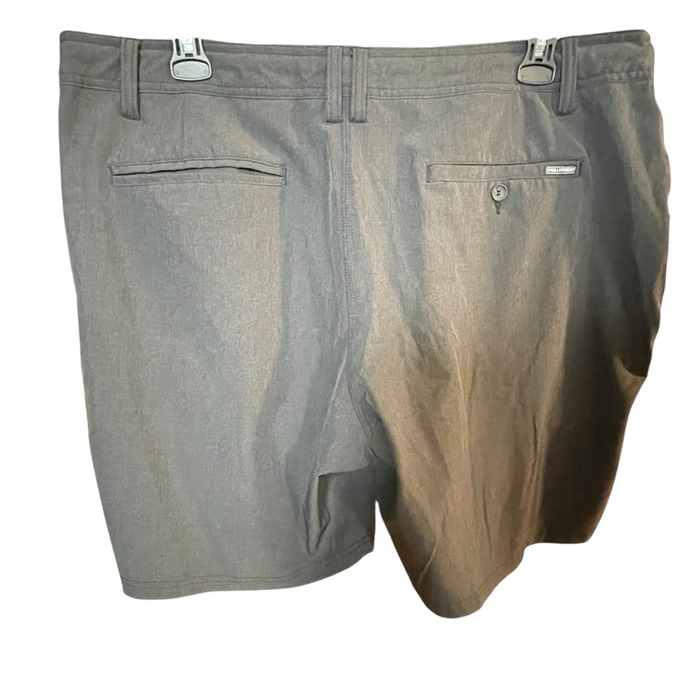 O'Neill Men's Charcoal Flat Front Shorts - Picture 2 of 6